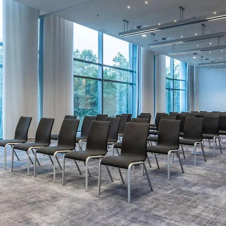 Otel Radisson Blu Frankfurt 4*
