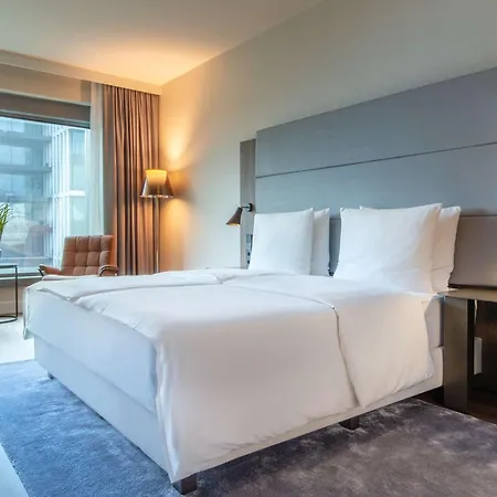 Radisson Blu Frankfurt Hotel 4*