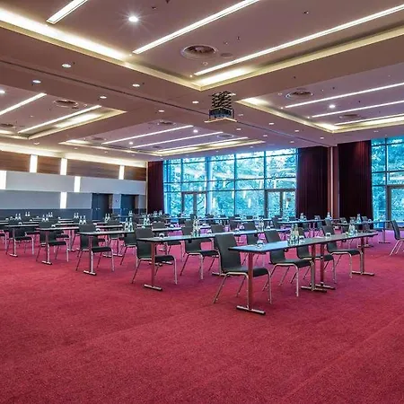 Radisson Blu Frankfurt 4*