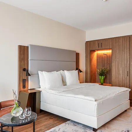 Radisson Blu Frankfurt 4*