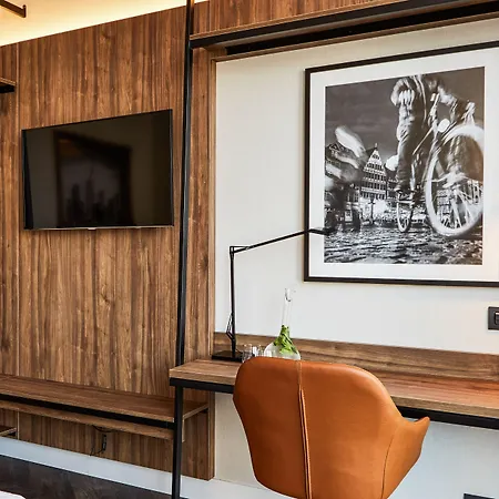 Radisson Blu Frankfurt Szálloda