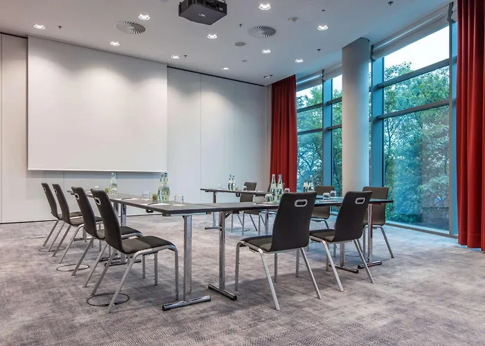 Radisson Blu Frankfurt Otel 4*